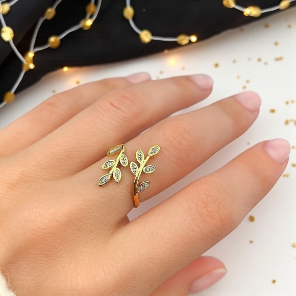 ποΈ Elegant 18K Gold Plated Adjustable Leaves πΏLeaf Ring Sparkling Zirconia β¨ - Picture 3 of 13
